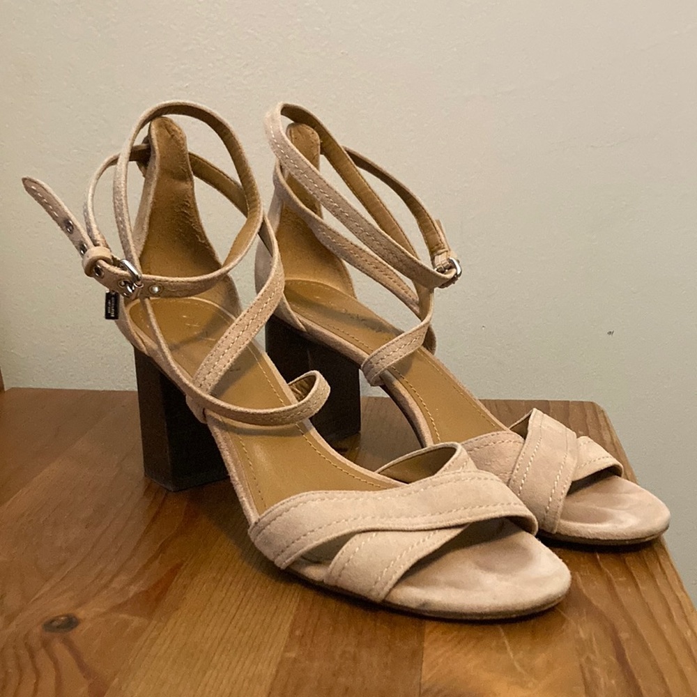 Coach Criss-Cross Buckle Ankle Straps Block Sandal Heels Beige Size 8